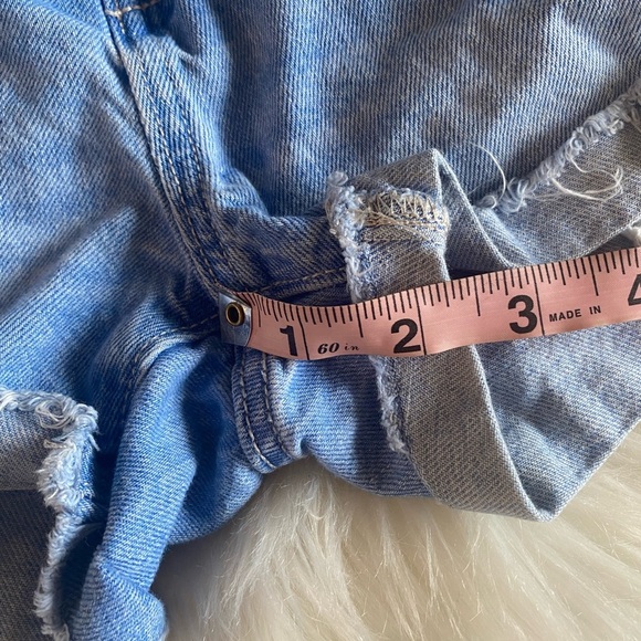 Old Navy Jean Shorts Girls Distressed Ripped Cutoff Denim Blue Size 14 - Picture 7 of 10